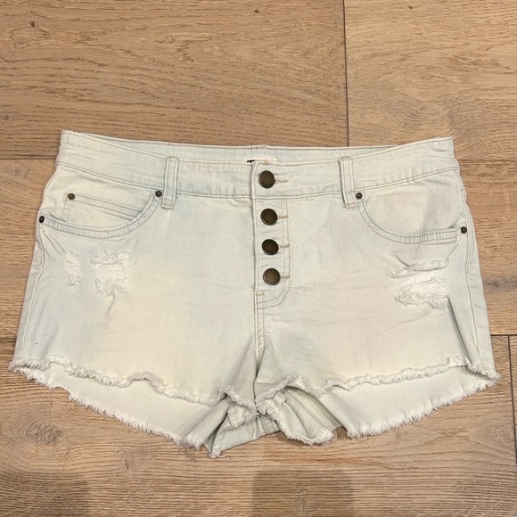 Billabong Light Wash Button Front Jean Shorts - Size 30 - Picture 1 of 3